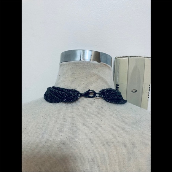 Layered necklace - Picture 3 of 4